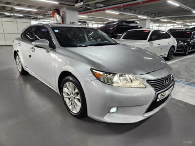 New ES300h