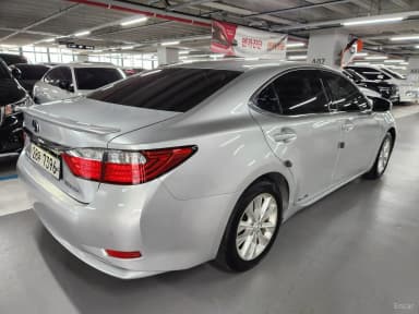 New ES300h