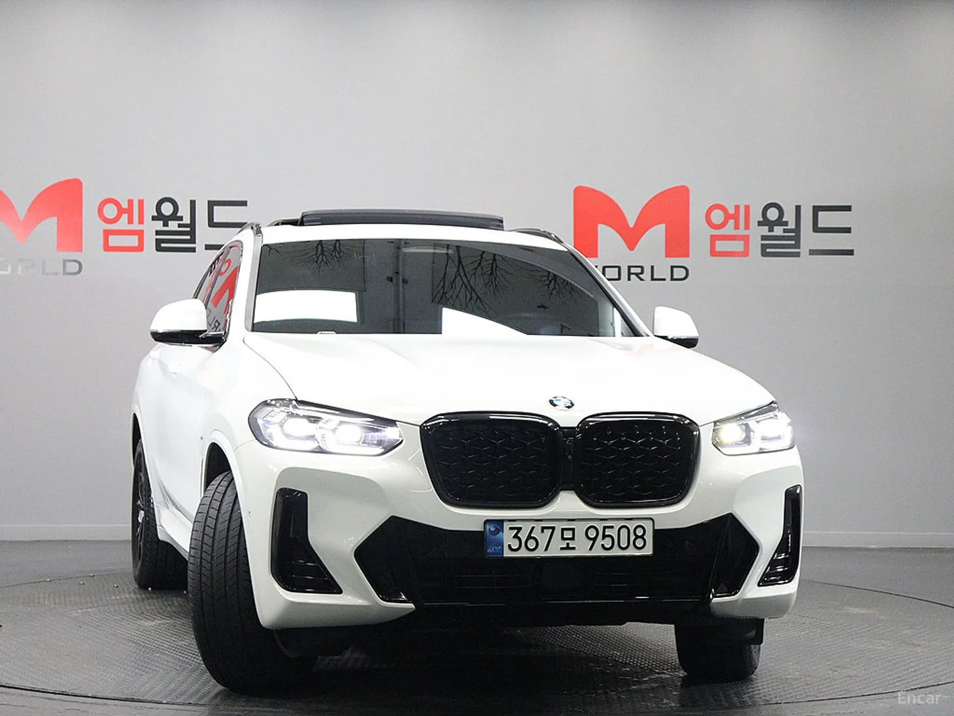 X4 (G02)