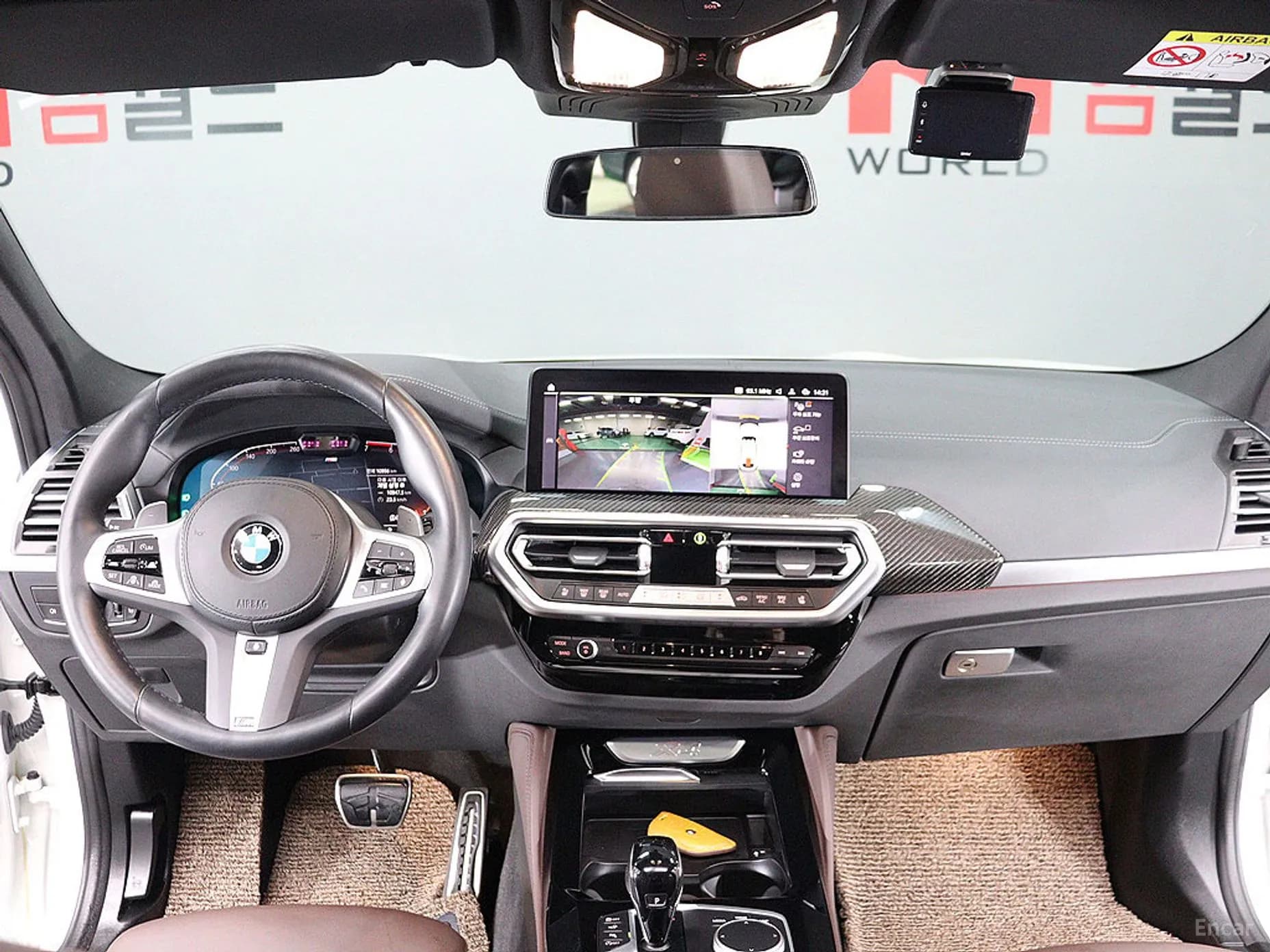 X4 (G02)