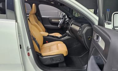 XC40