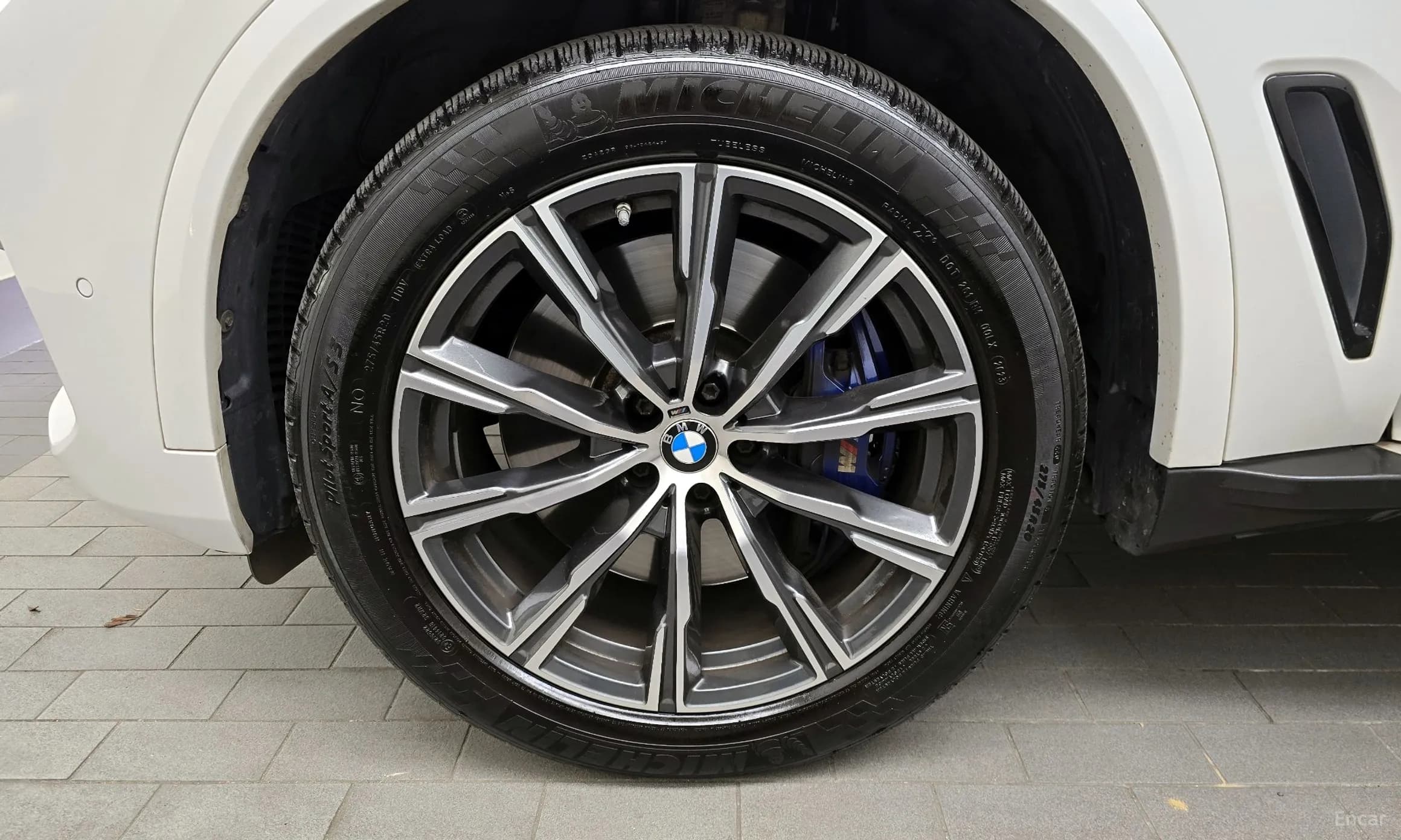 X5 (G05)
