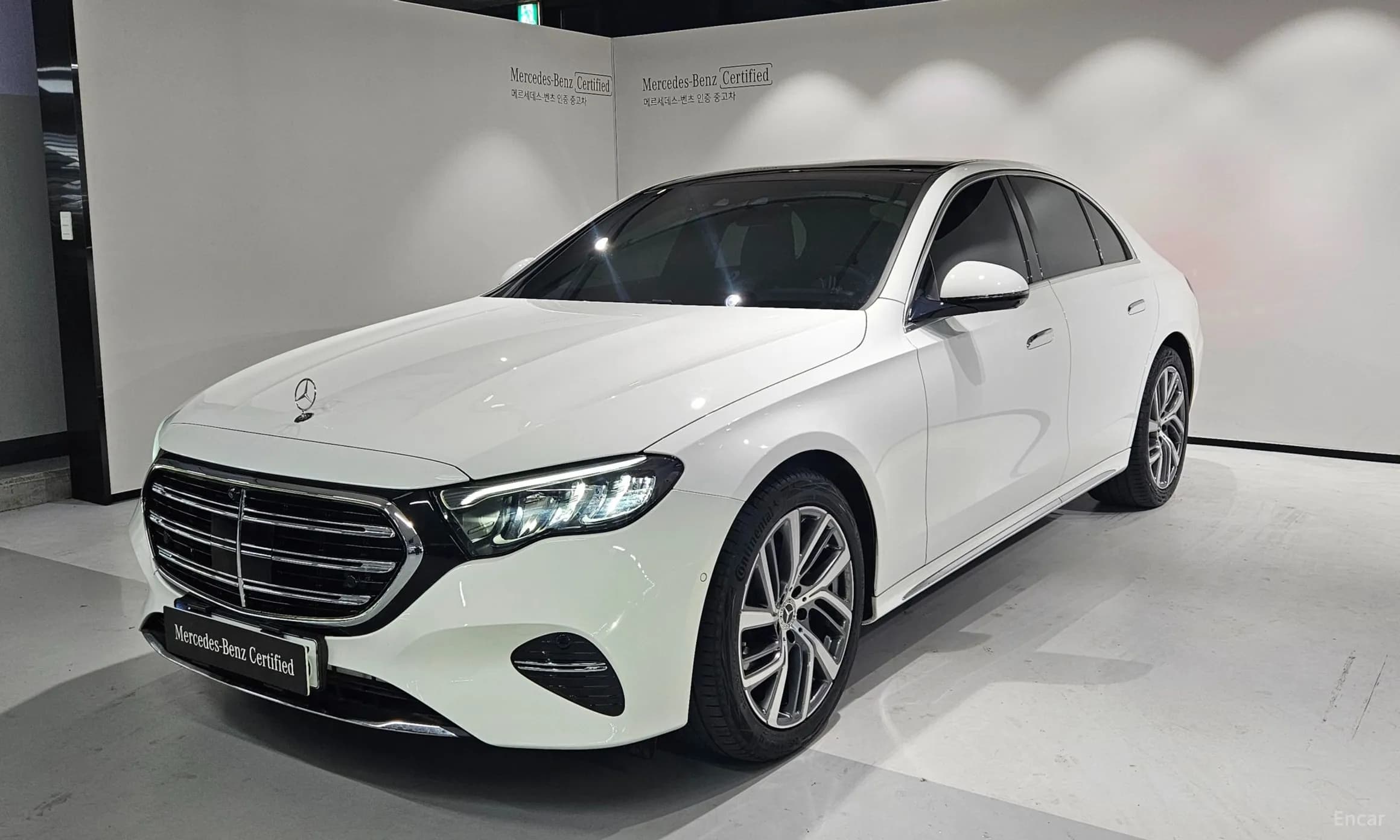 E-Class W214