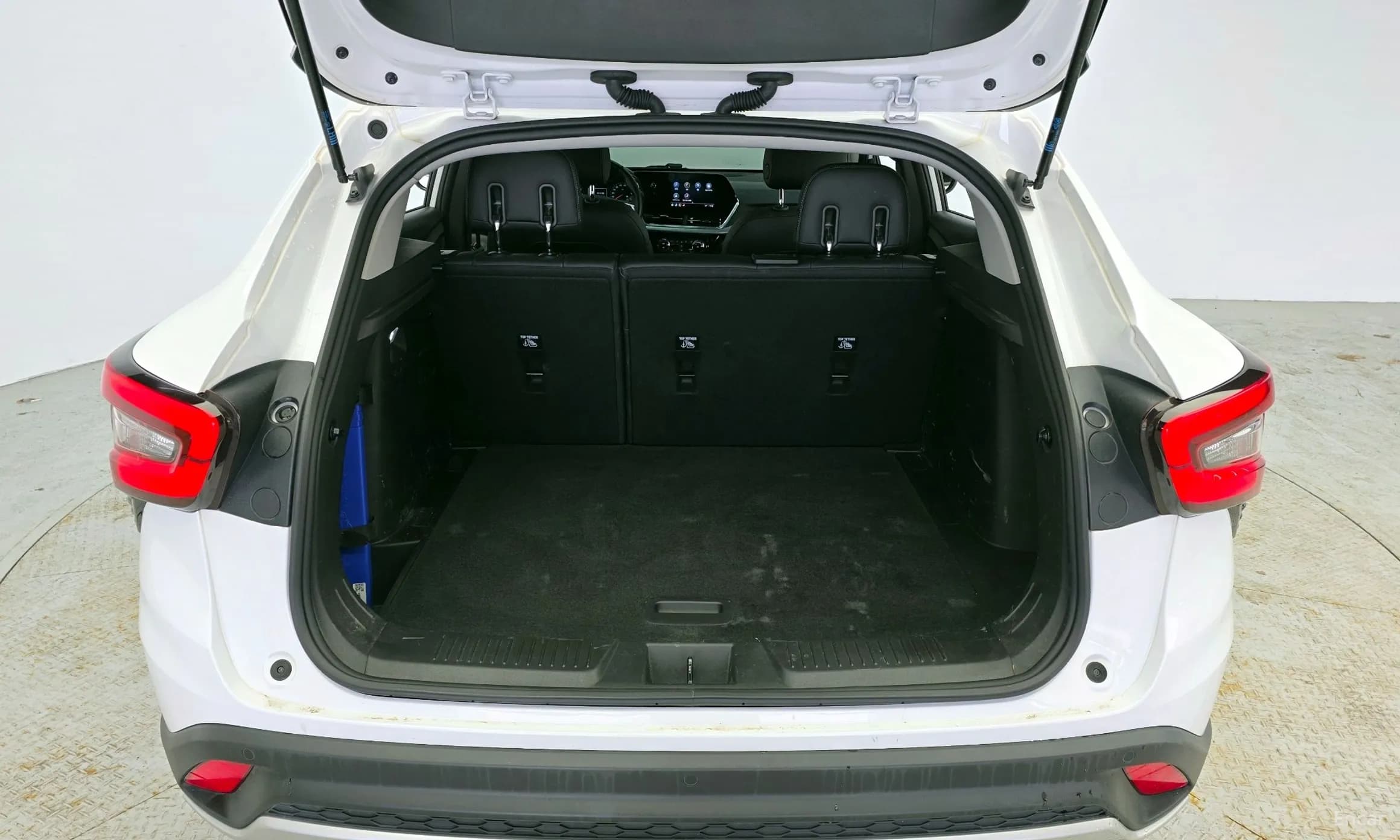Trax Crossover