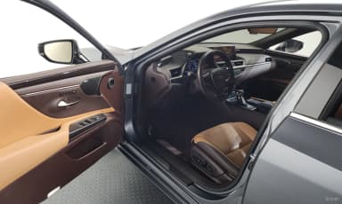 ES300h 7th Generation