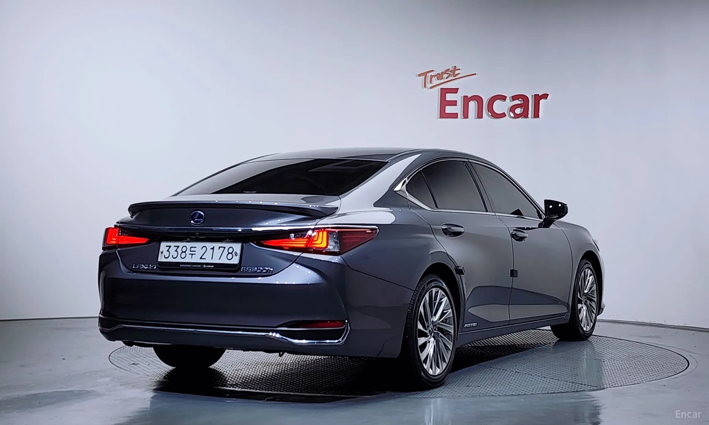 ES300h 7th Generation