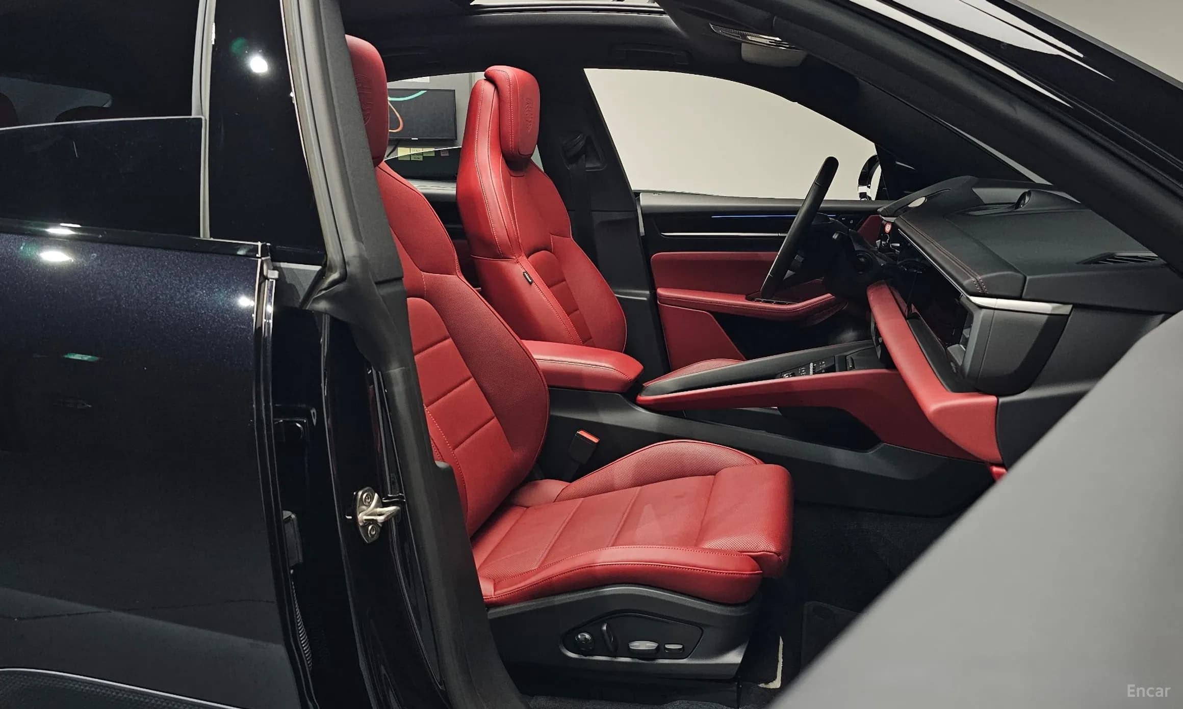 Macan EV