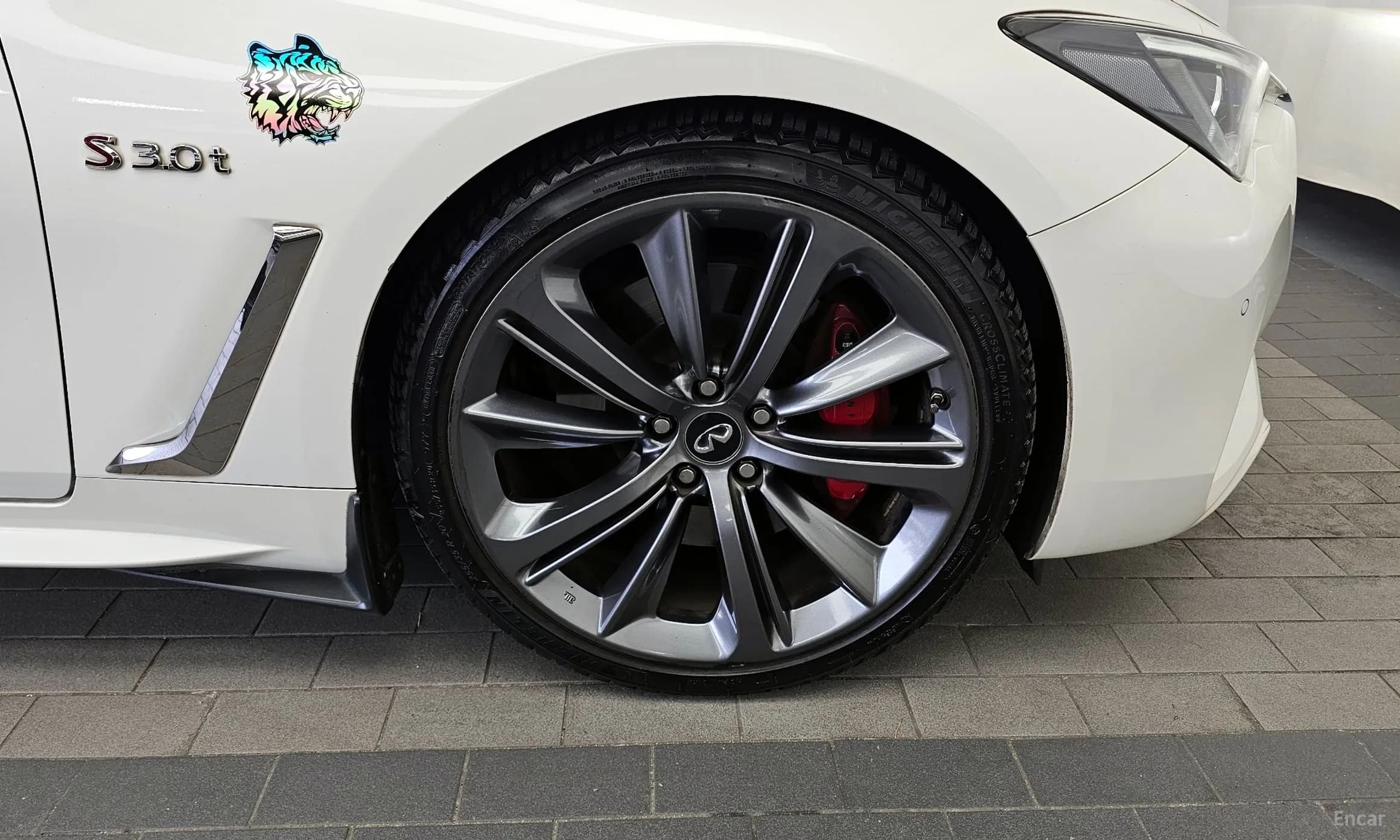 Q60 (CV37)
