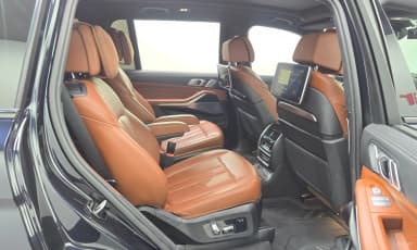 X7 (G07)