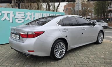 New ES350