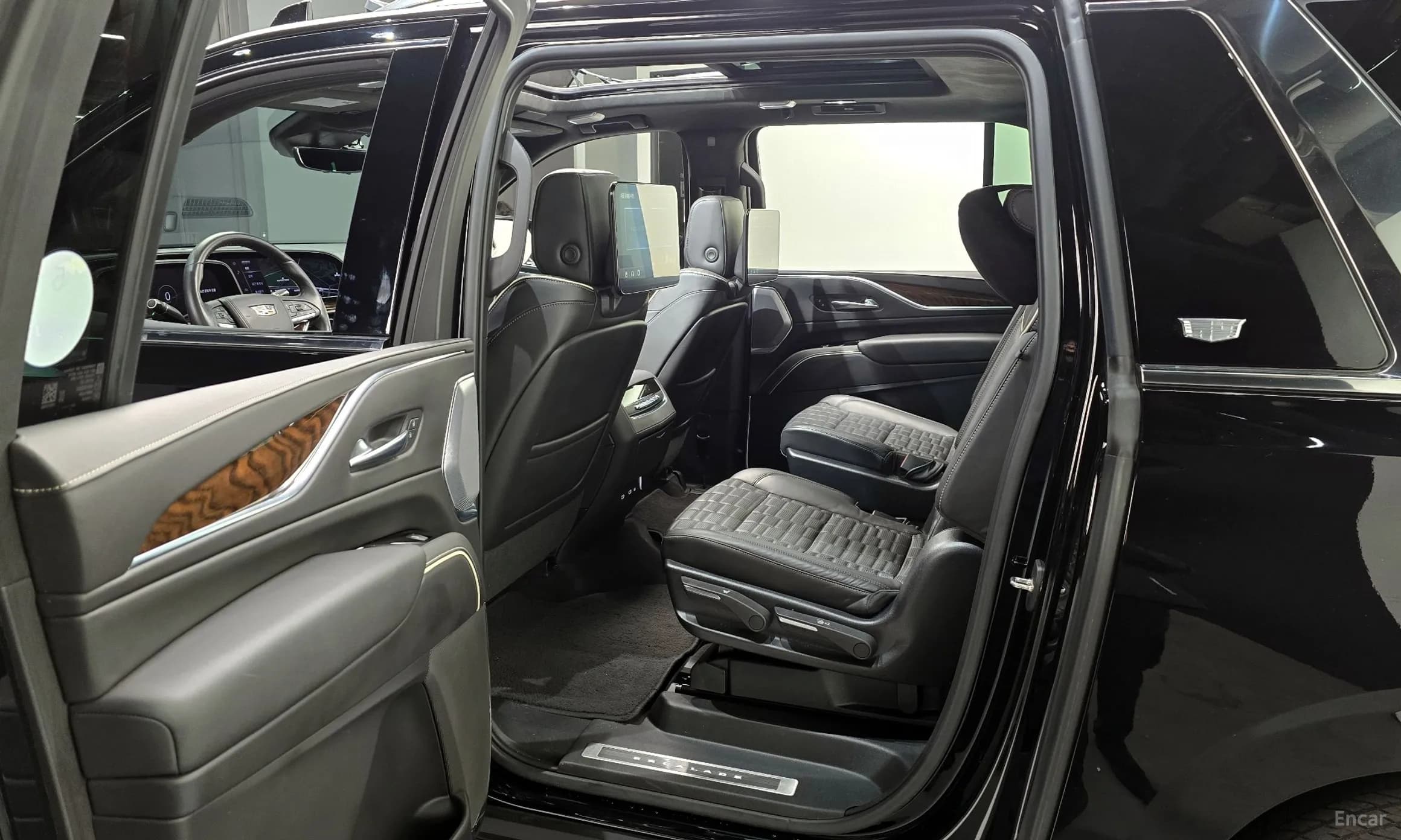 Escalade 5th Generation