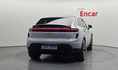 Macan EV