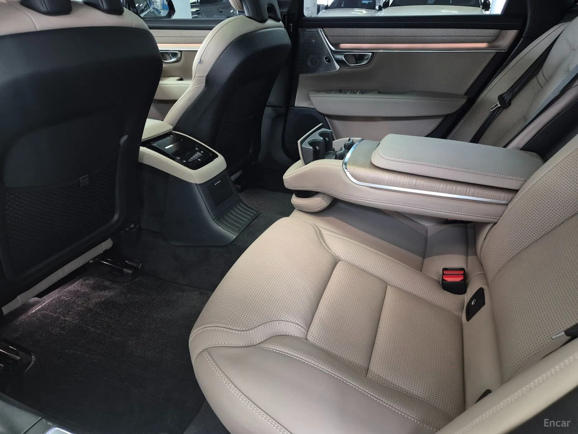 S90