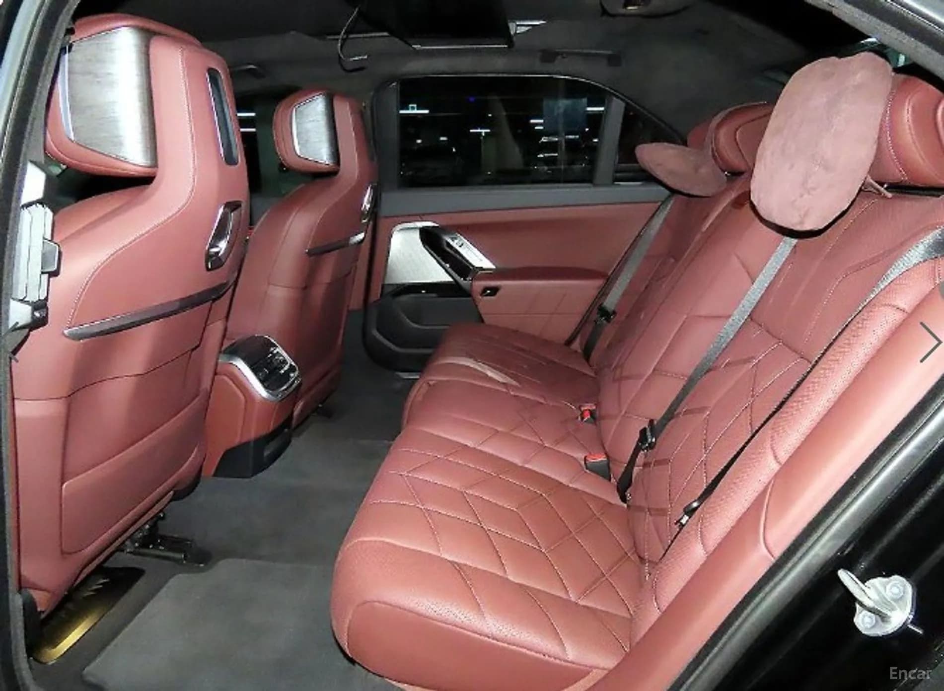 7 Series (G70)