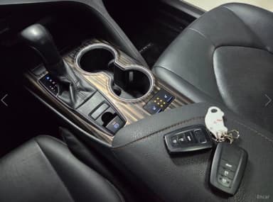 Camry (XV70)