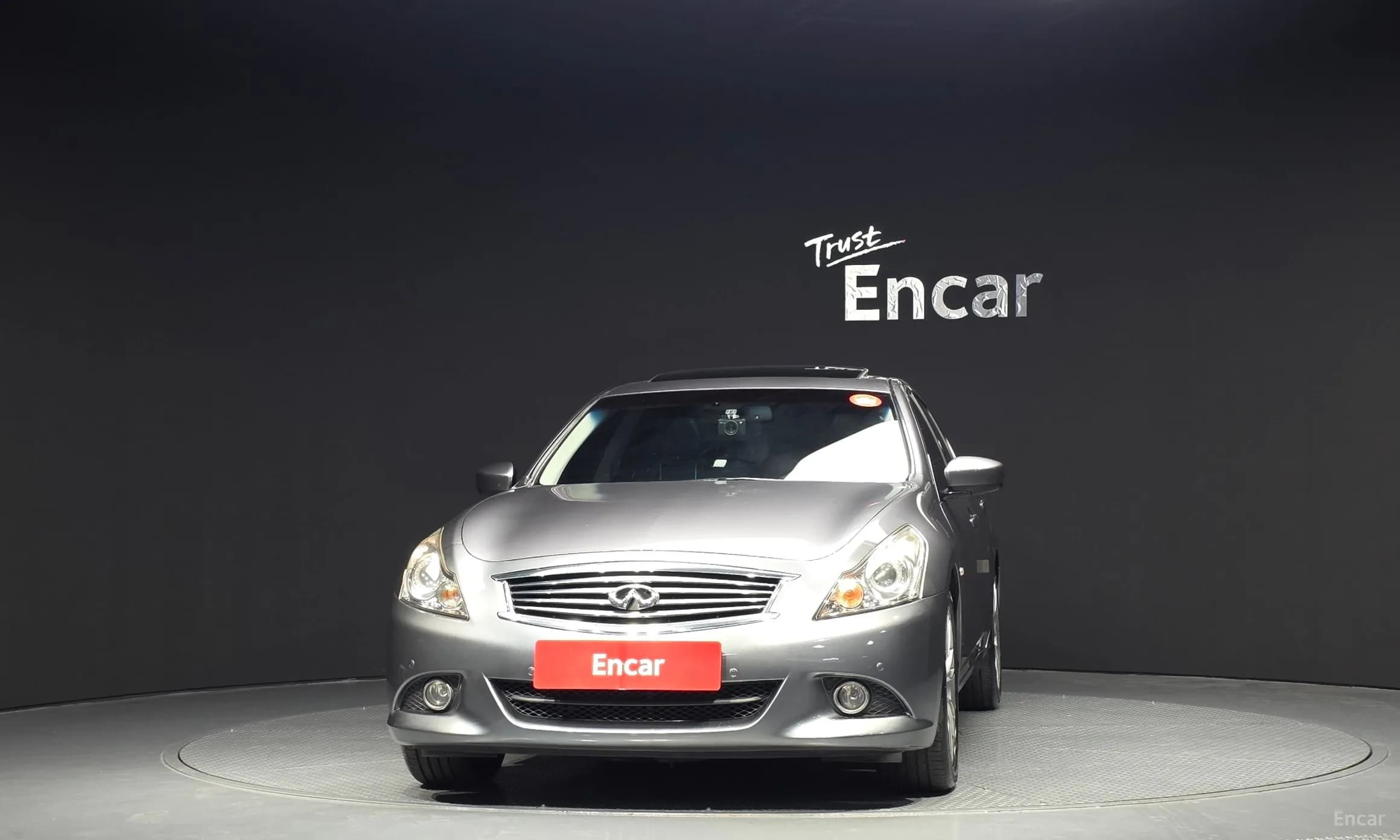 G37