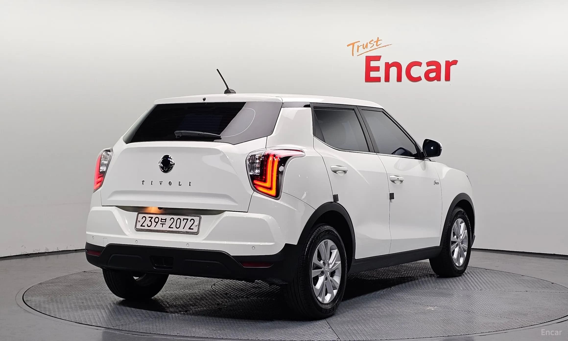 Berry New Tivoli