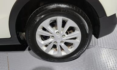 Berry New Tivoli