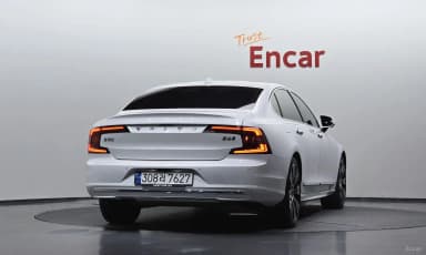 S90