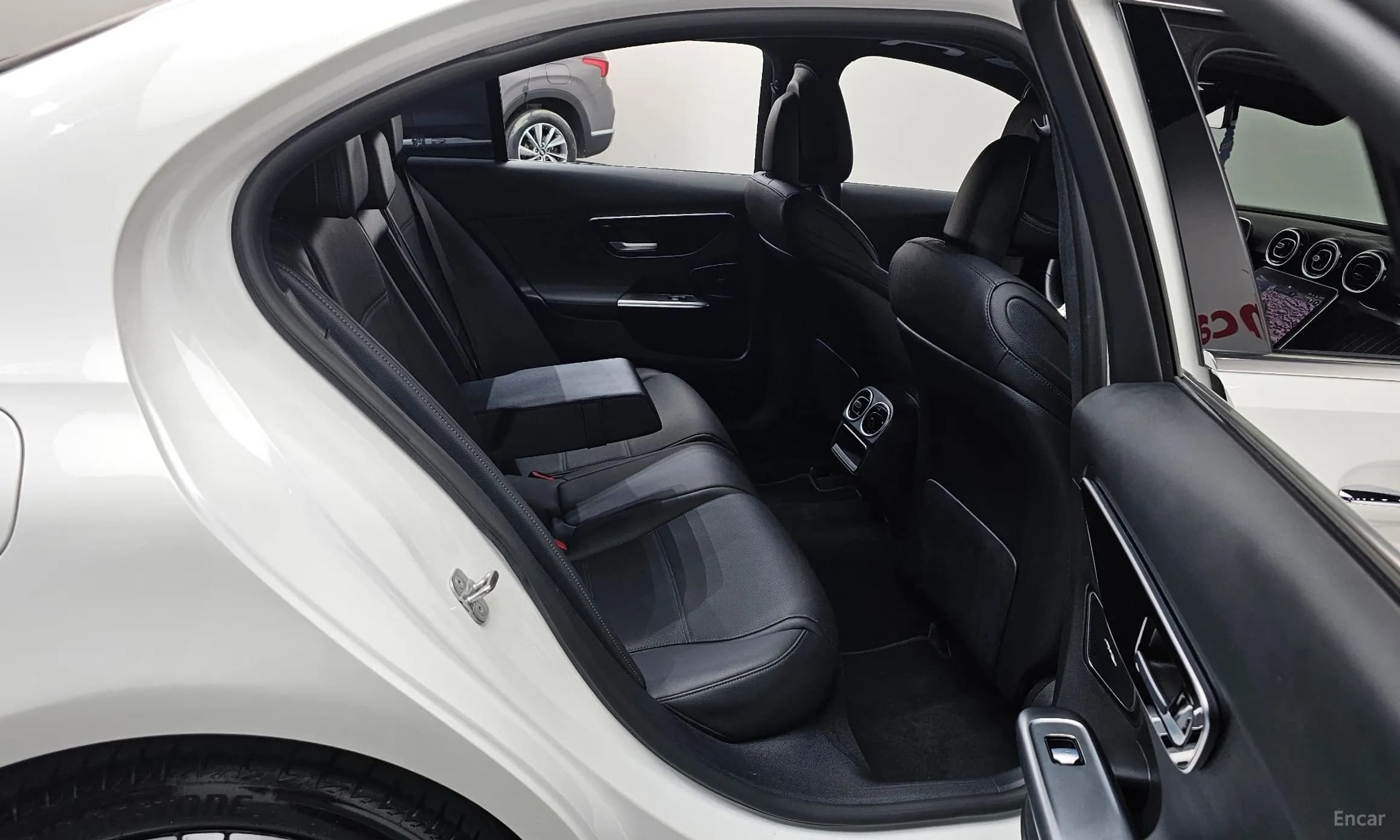 C-Class W206