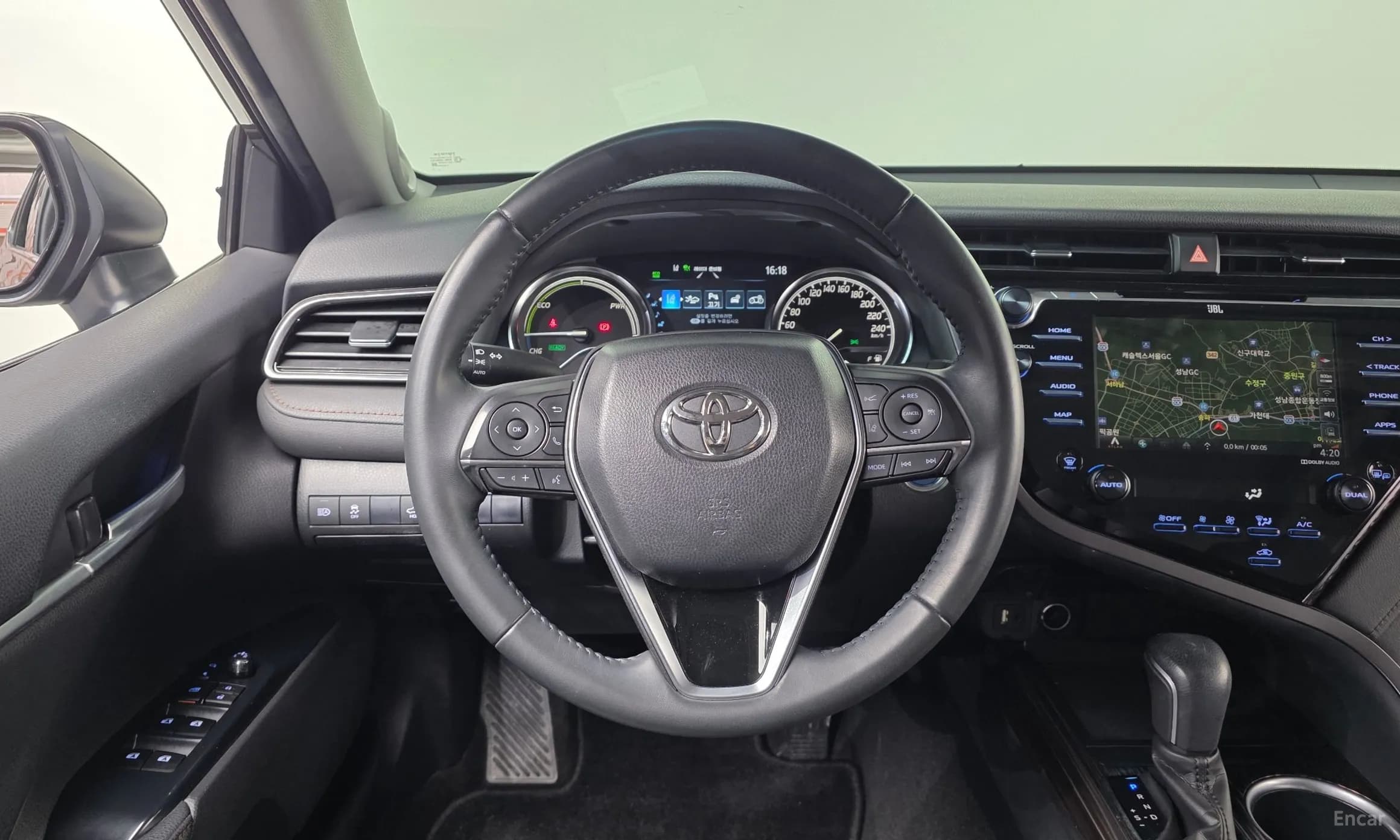 Camry (XV70)