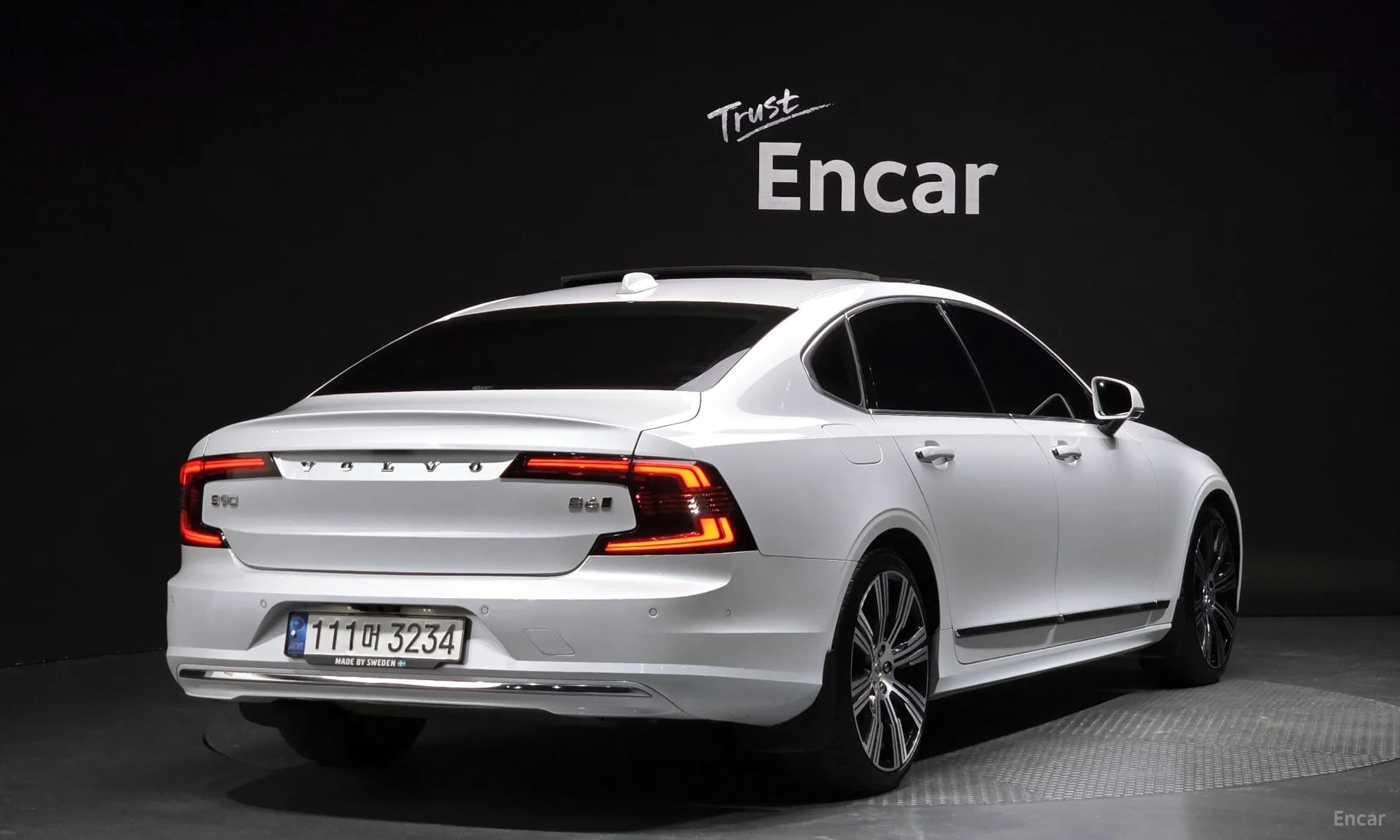 S90