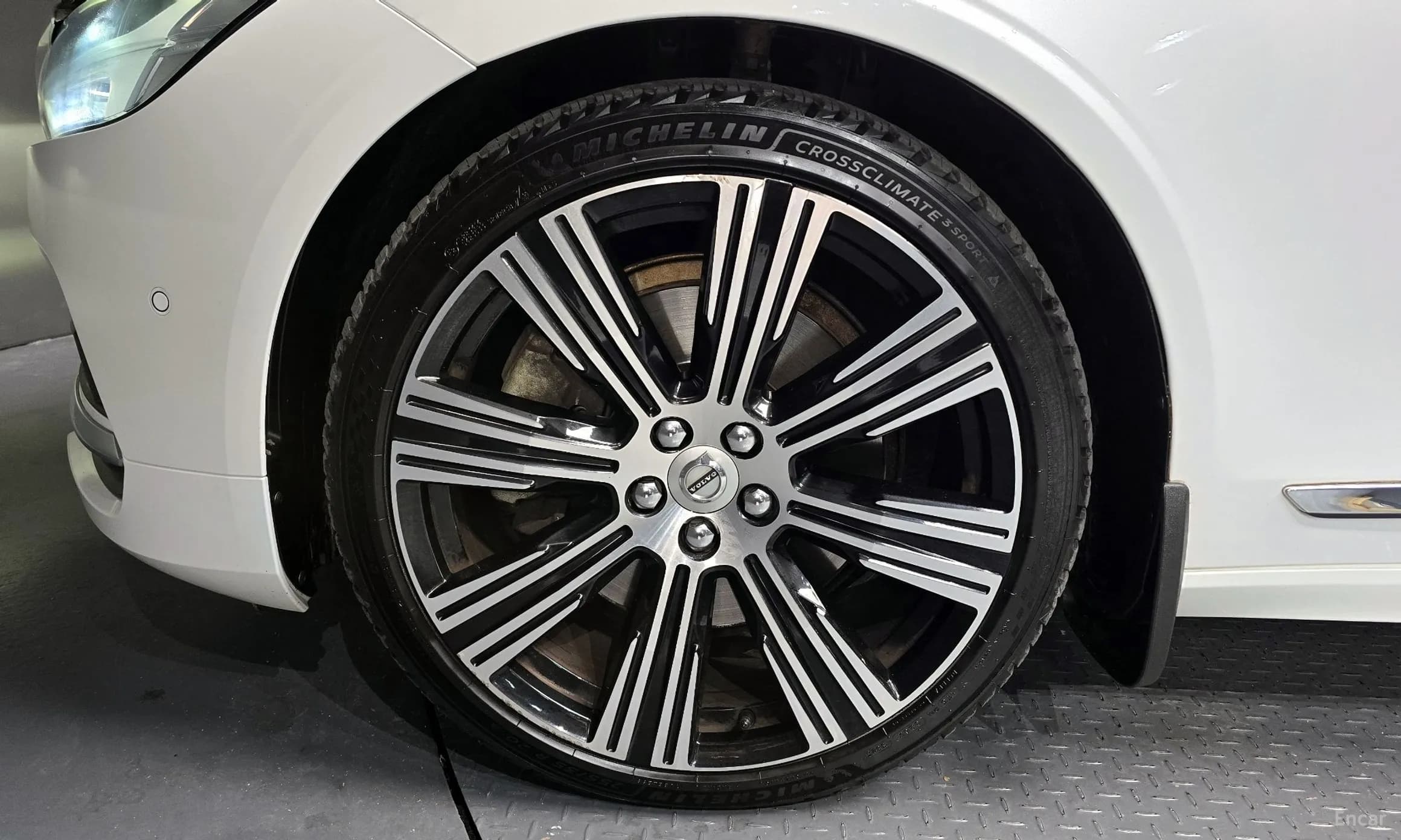 S90
