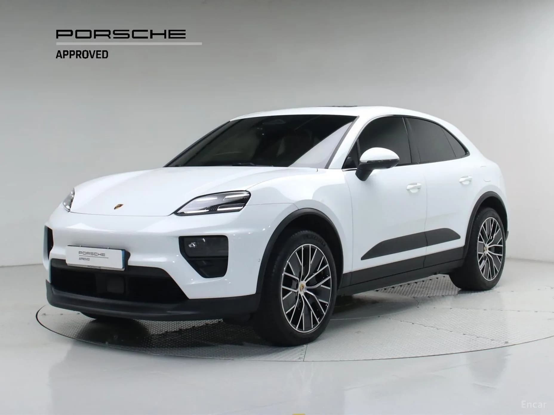 Macan EV