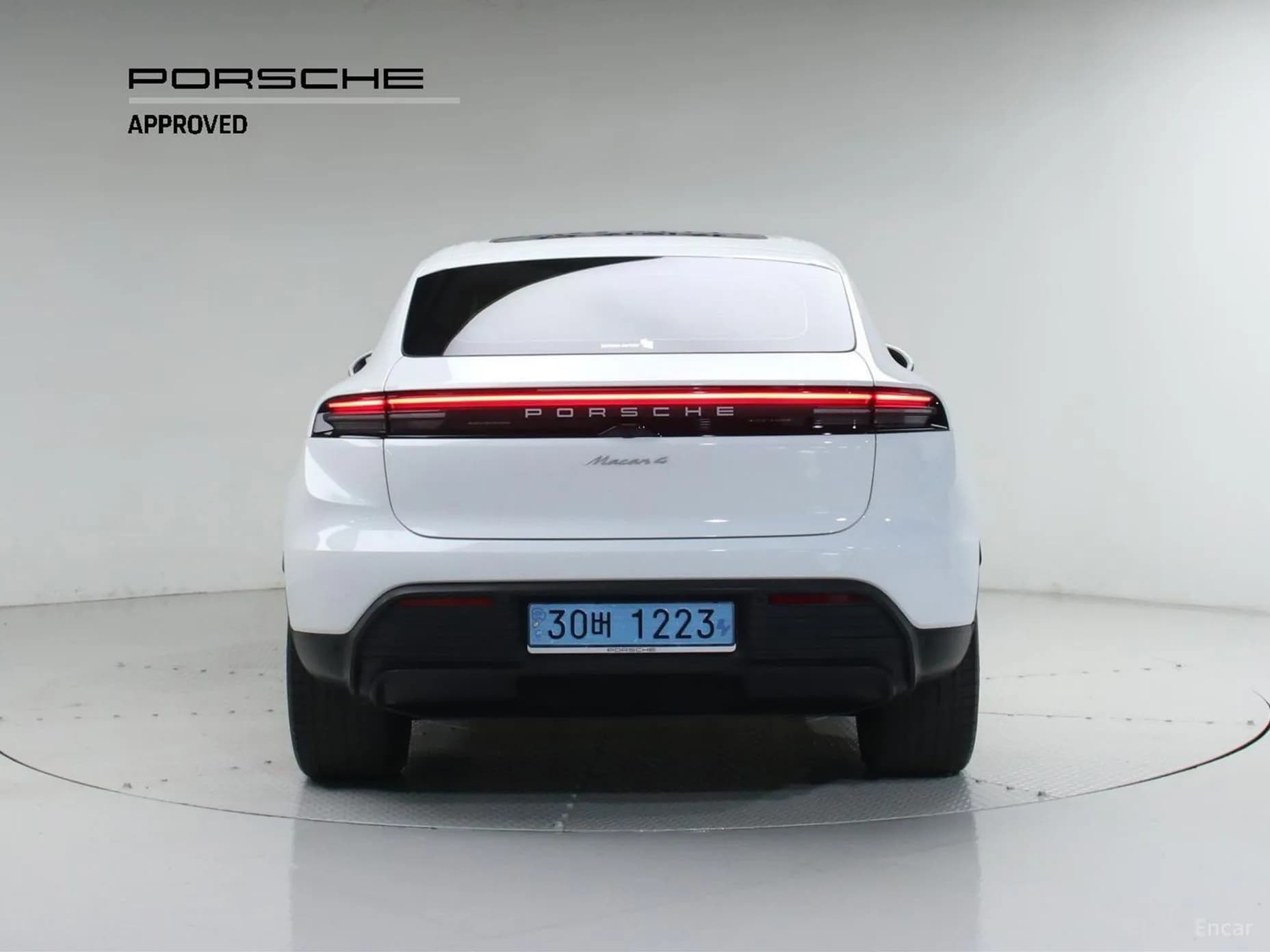 Macan EV