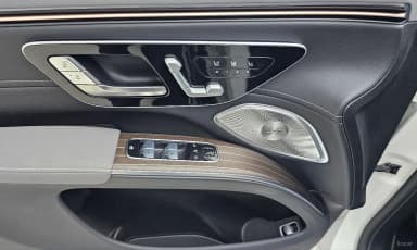 EQS SUV X296