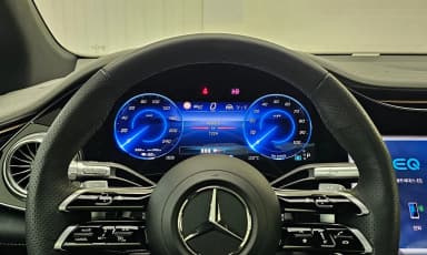 EQS SUV X296