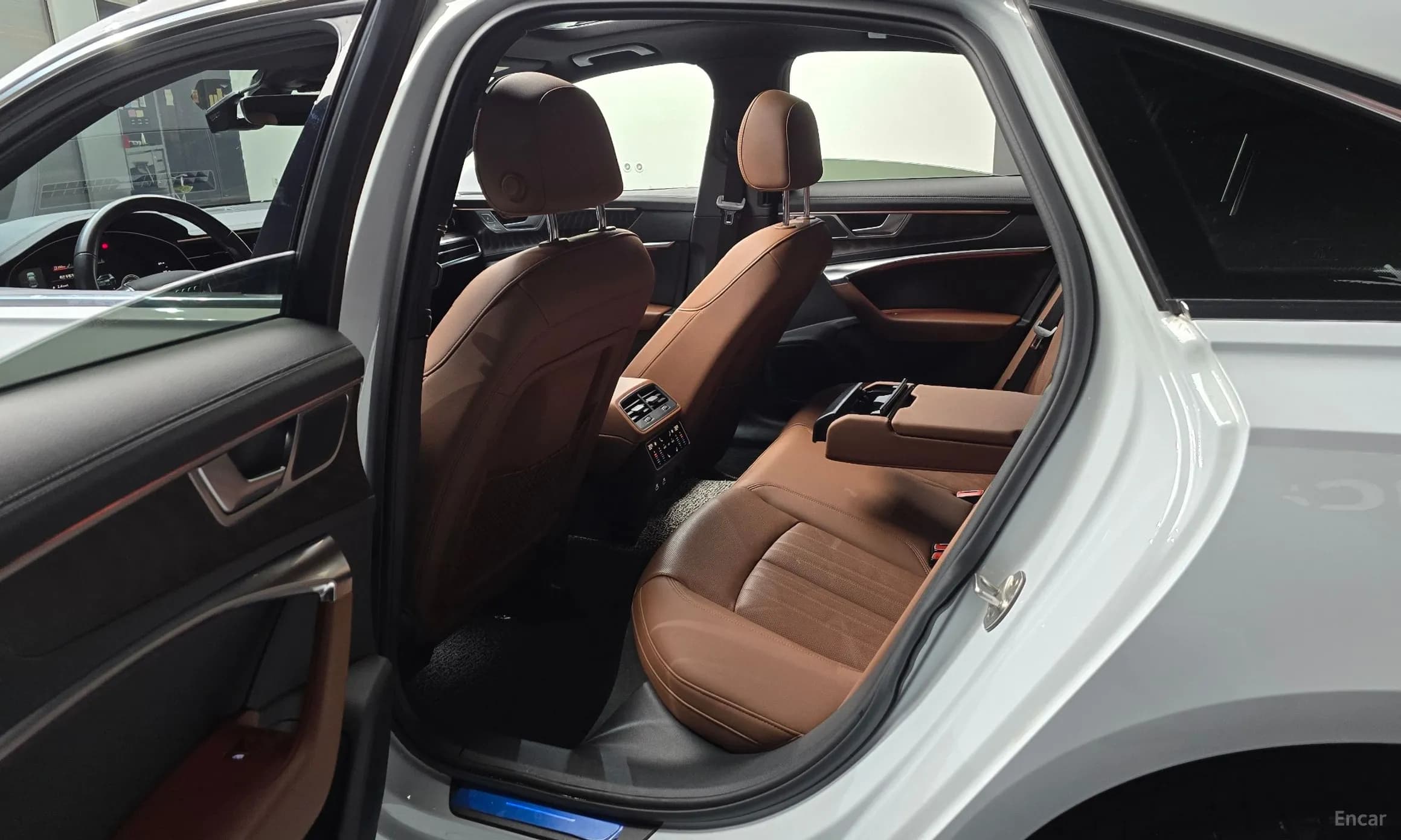 A6 (C8)