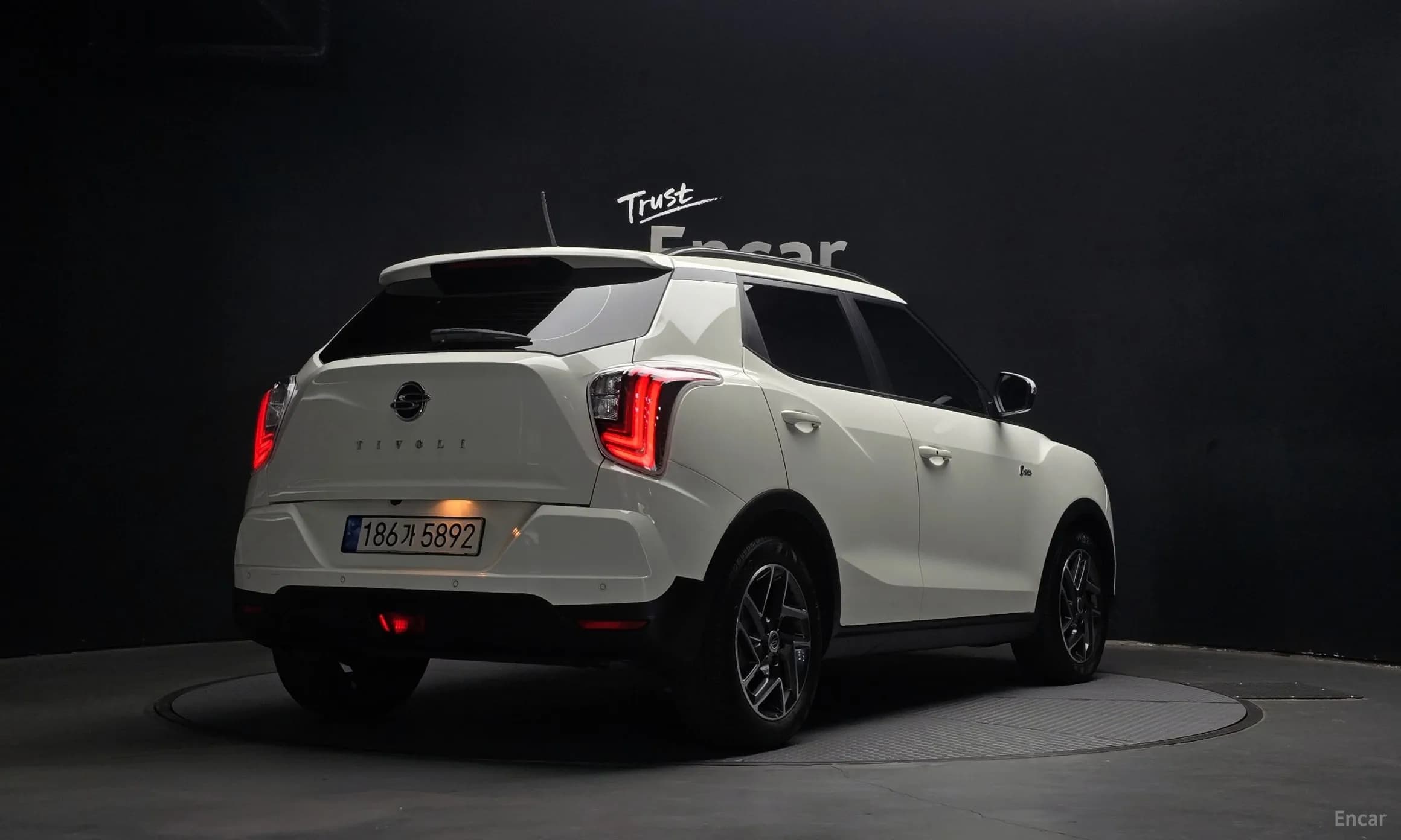 Berry New Tivoli