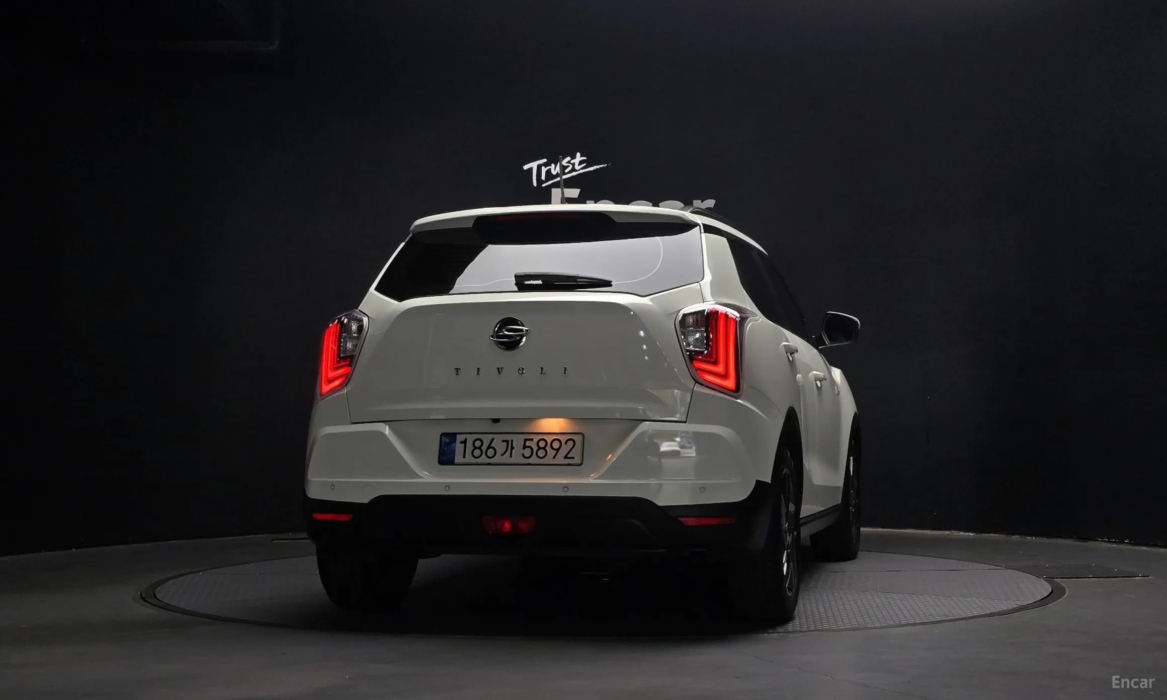 Berry New Tivoli