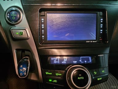 Prius V