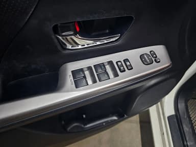 Prius V