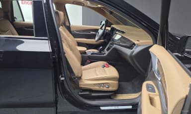 XT6