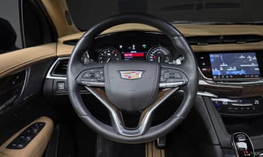 XT6