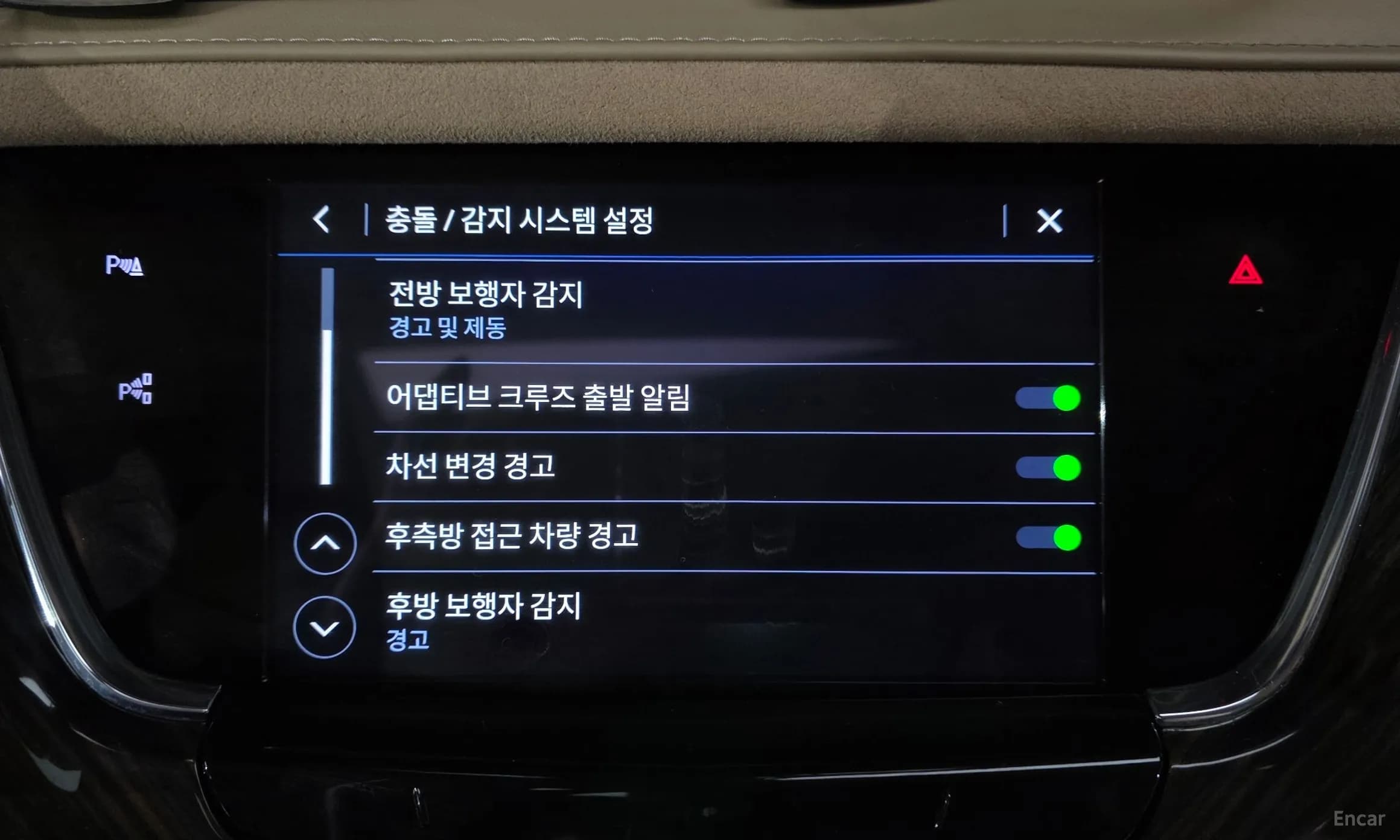 XT6
