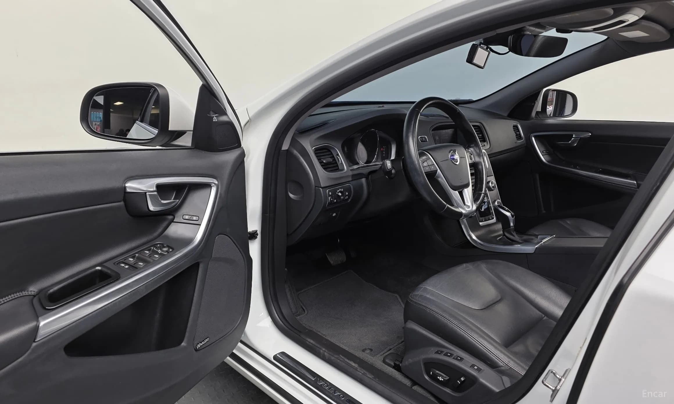 S60