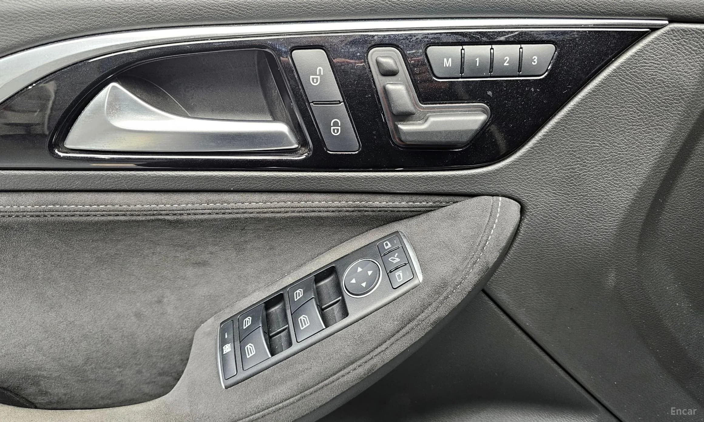 Q30