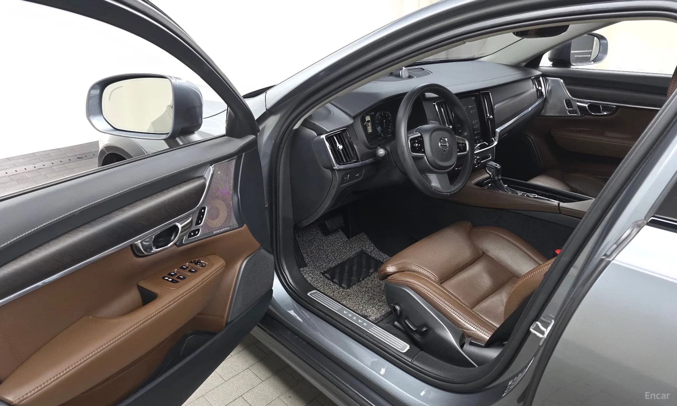 V90 Cross Country