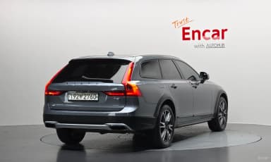V90 Cross Country