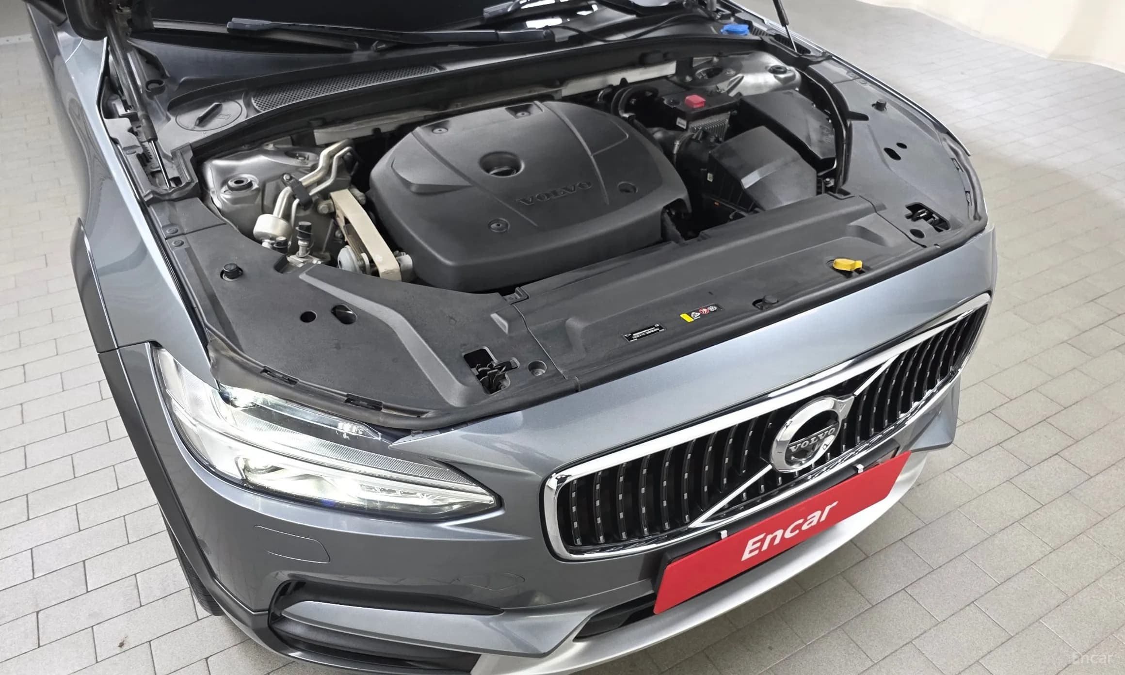 V90 Cross Country
