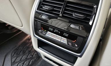 X7 (G07)