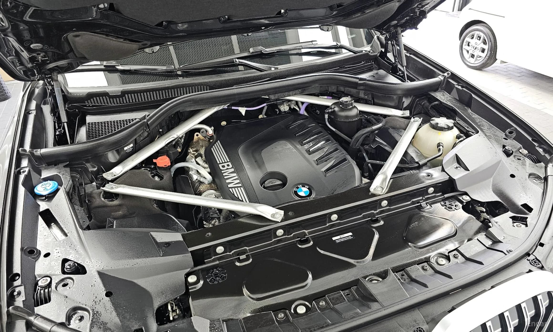 X7 (G07)