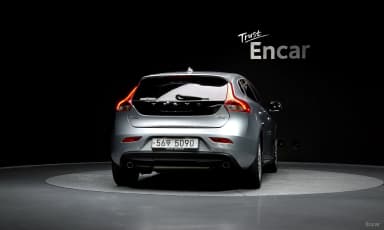 V40