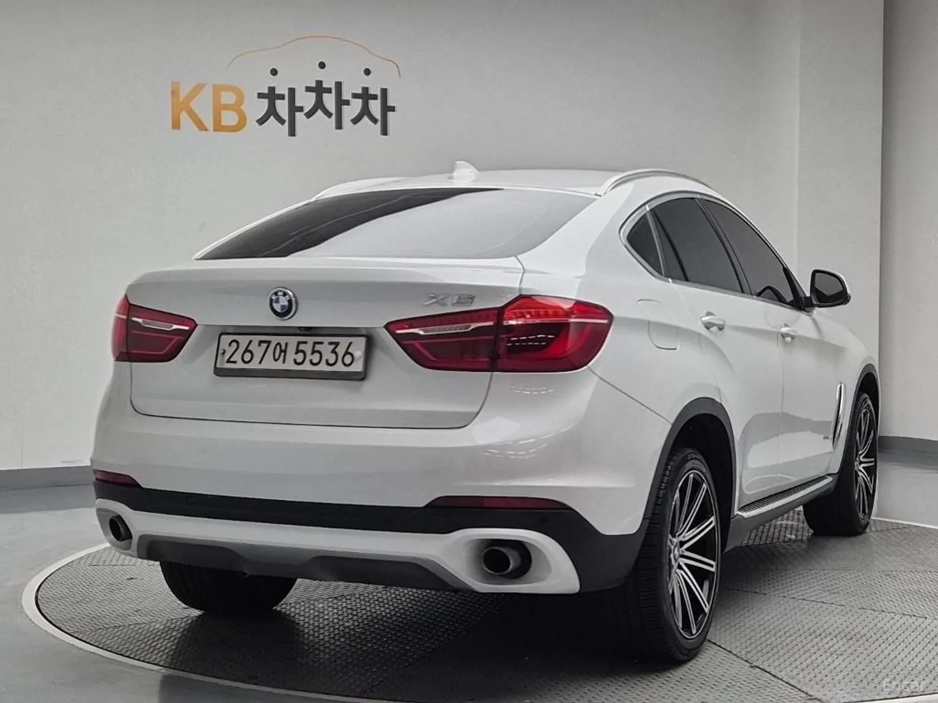 X6 (F16)