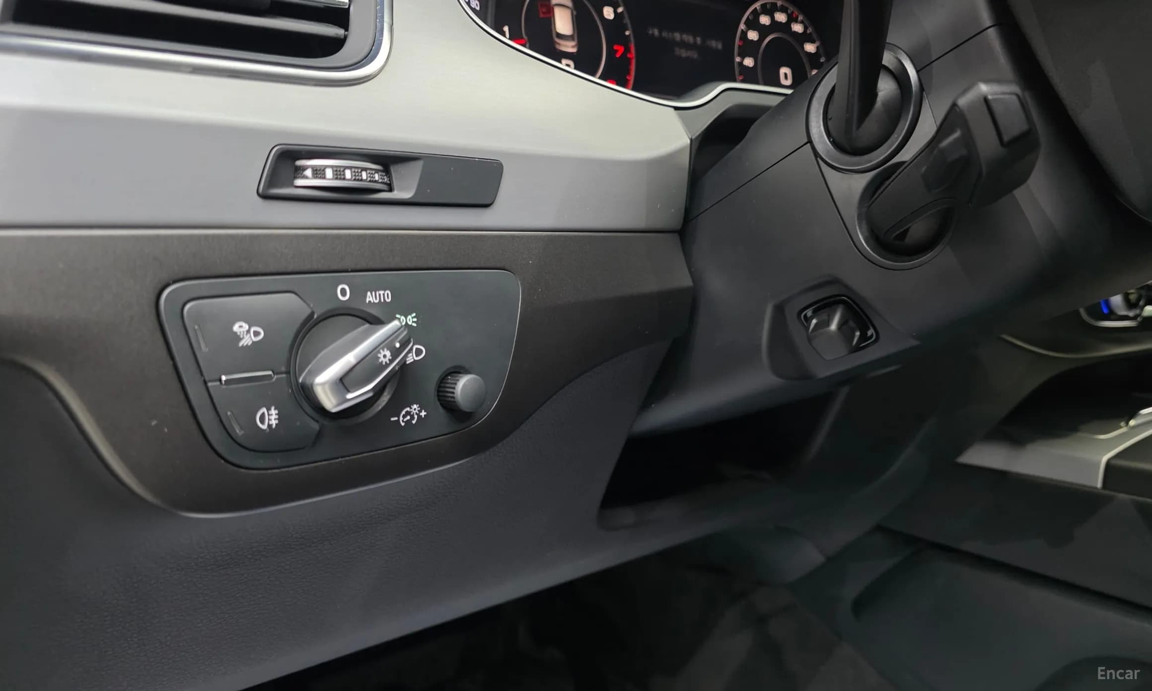 Q7 (4M)