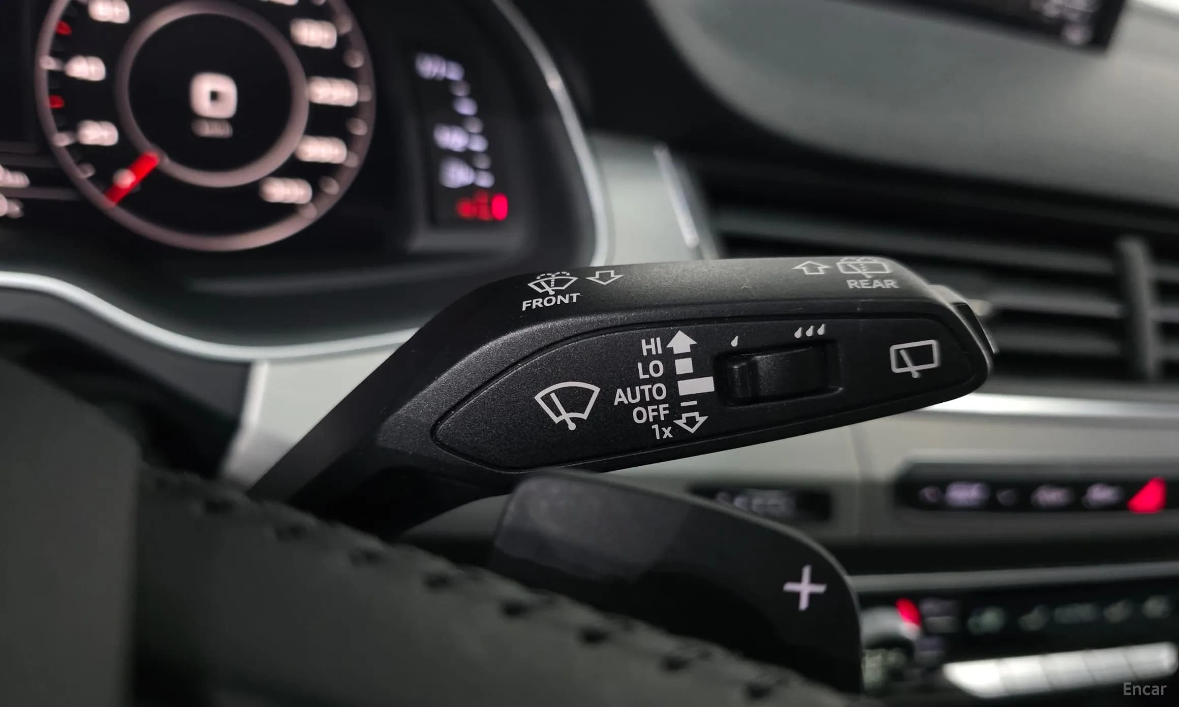 Q7 (4M)